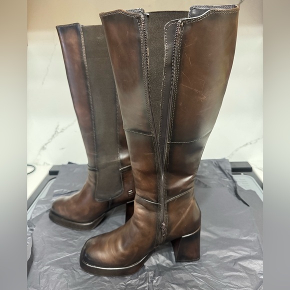 Leather Bugatti boots - Picture 4 of 16